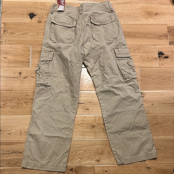 UNIONBAY Men's Tan Cargo Pants - Picture 2 of 4